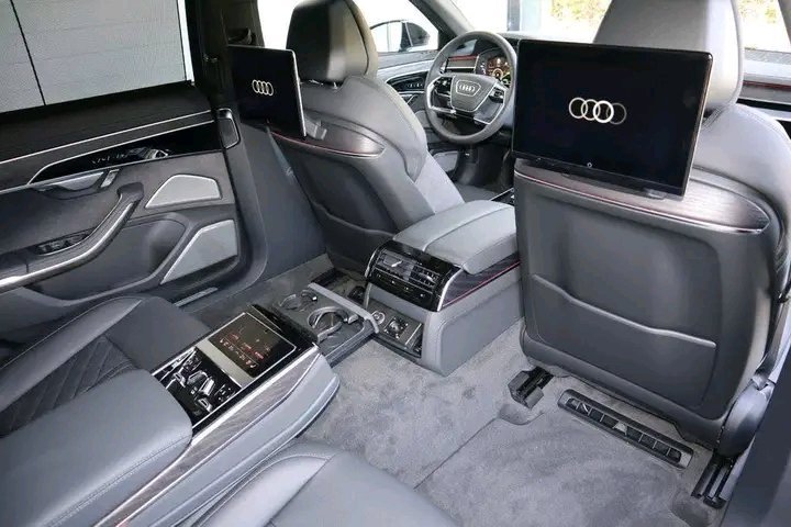 Audi A8L
