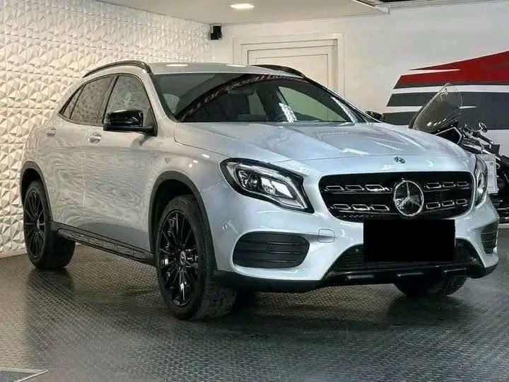 1000025531.jpg Mercedes-Benz GLA