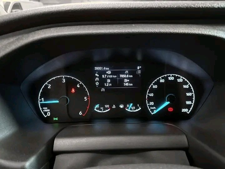 1000025581.jpg Ford Transit Custom