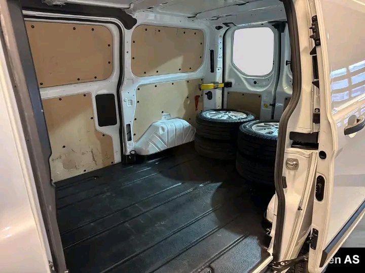 1000025585.jpg Ford Transit Custom