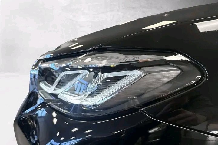 1000025659.jpg BMW 5-series