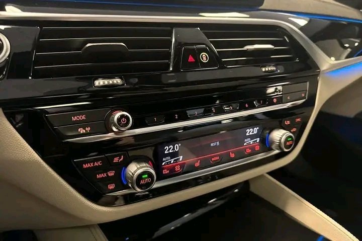 1000025684.jpg BMW 5-series