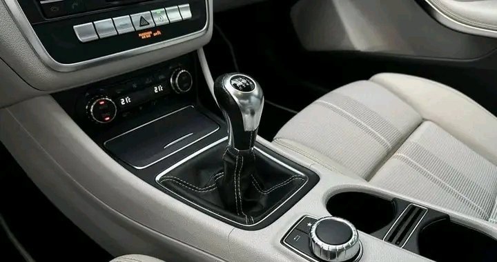 1000025996.jpg Mercedes-Benz GLA 200