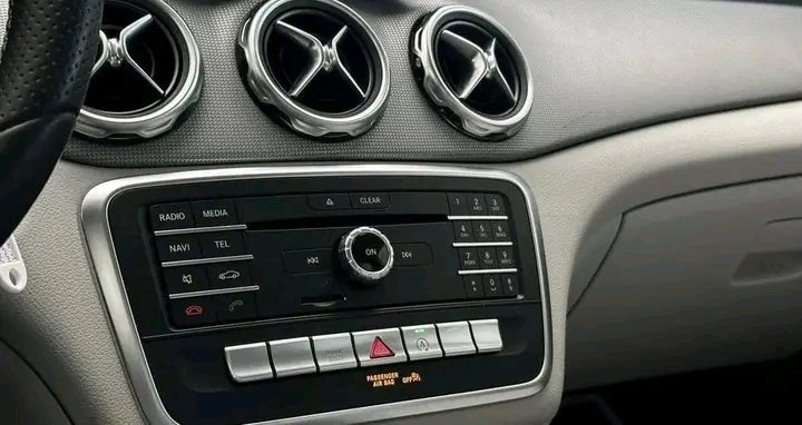 1000026004.jpg Mercedes-Benz GLA 200