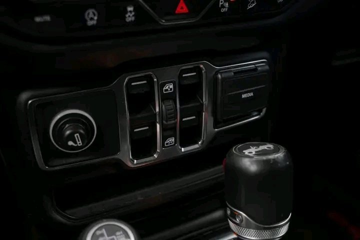 Jeep Wrangler UNLIMITED