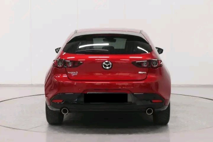 1000026073.jpg Mazda 3 Cosmo