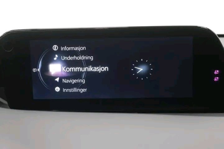 1000026085.jpg Mazda 3 Cosmo