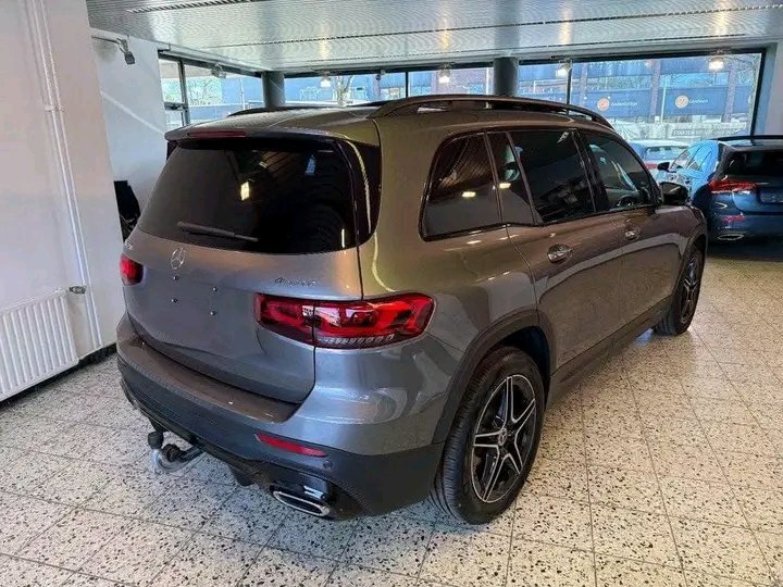 1000026221.jpg Mercedes-Benz GLB