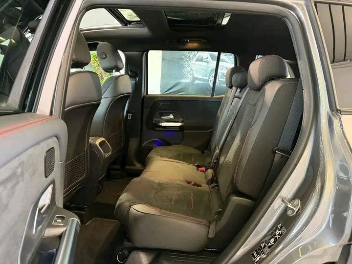 1000026226.jpg Mercedes-Benz GLB