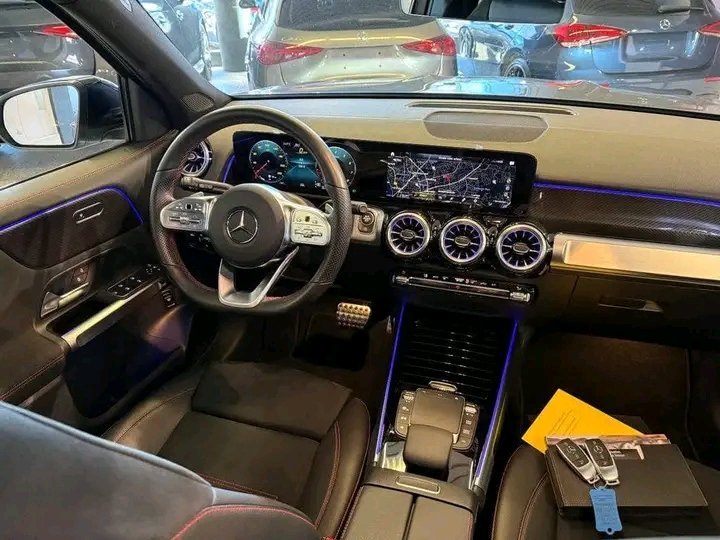 1000026227.jpg Mercedes-Benz GLB