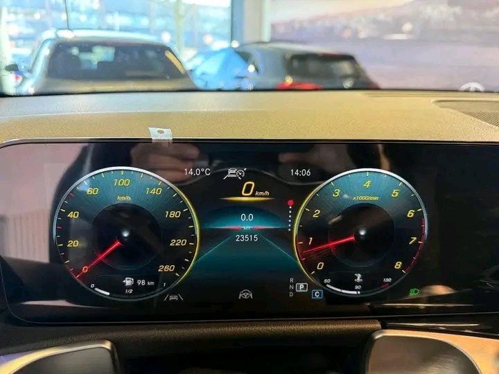 1000026229.jpg Mercedes-Benz GLB