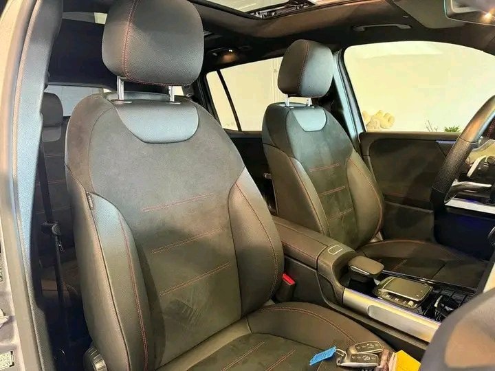 1000026231.jpg Mercedes-Benz GLB