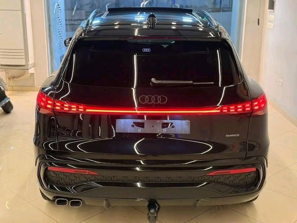 AUDI Q5 S Line 2025
