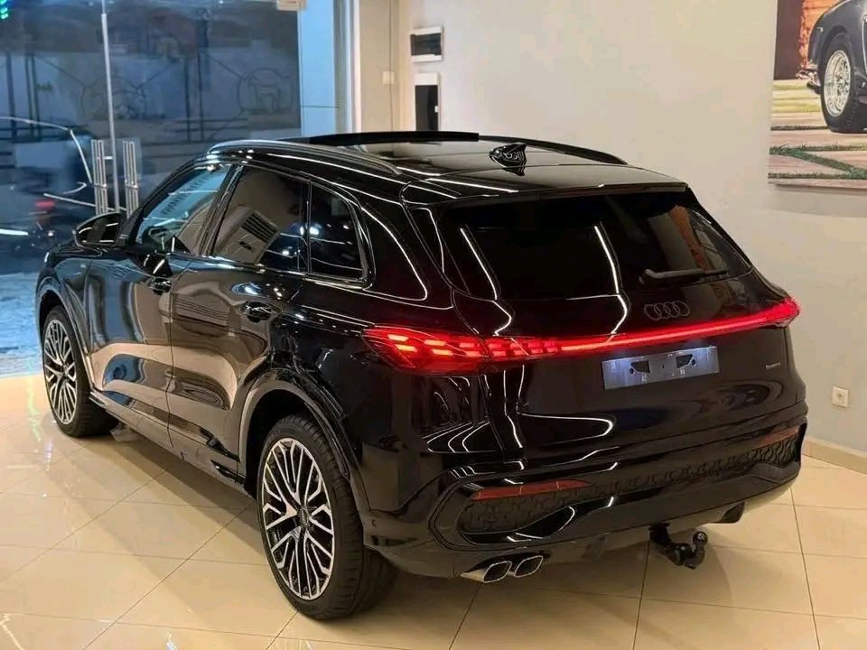 AUDI Q5 S Line 2025