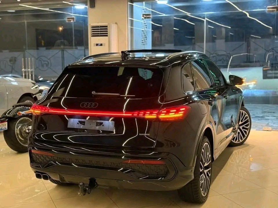 AUDI Q5 S Line 2025