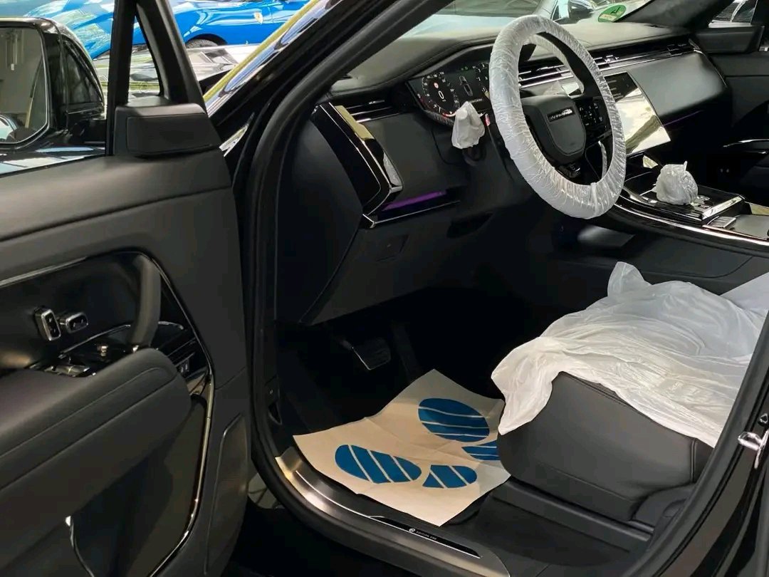 2025/10/152495.jpg Land Rover Range Rover Sport