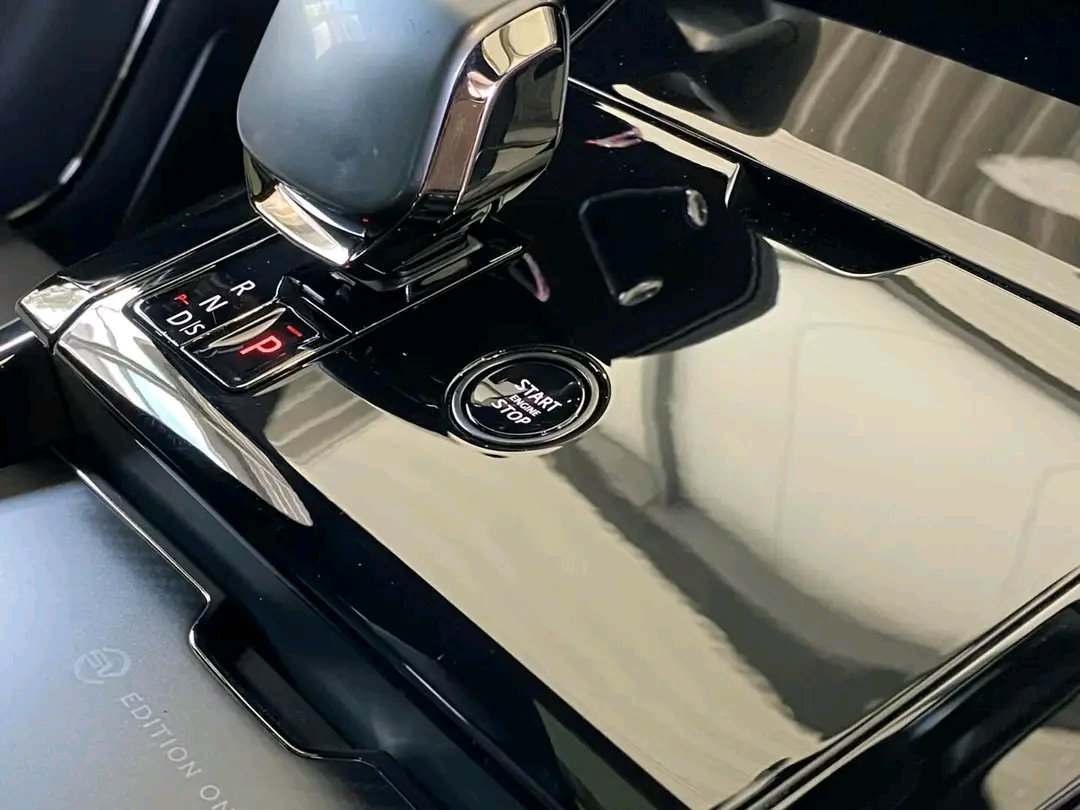 2025/10/152510.jpg Land Rover Range Rover Sport