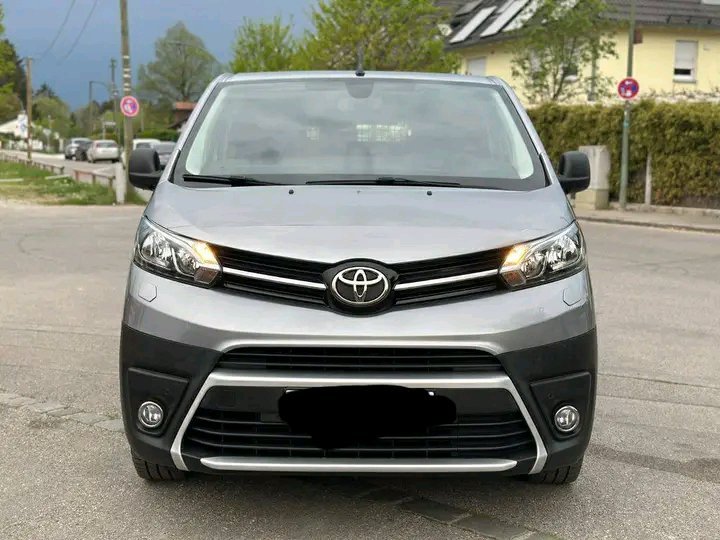 Toyota Proace Kasten Navi Leder