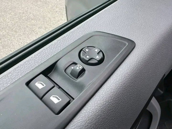 1748686577603.jpg Toyota Proace Kasten Navi Leder