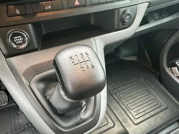 1748686585138.jpg Toyota Proace Kasten Navi Leder