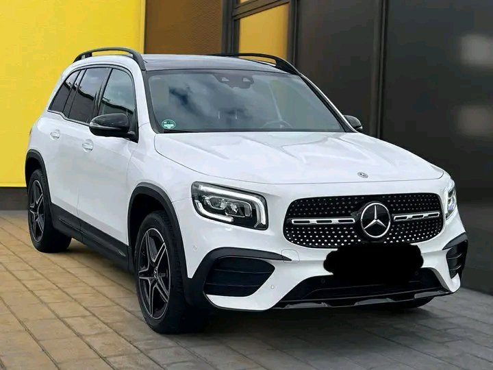Mercedes-Benz GLB 250 AMG