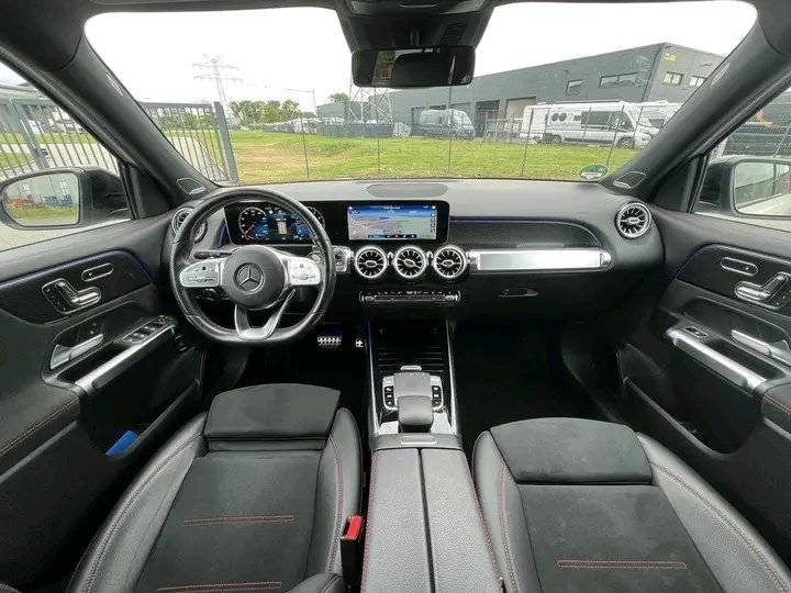 1748688463532.jpg Mercedes-Benz GLB 250 AMG