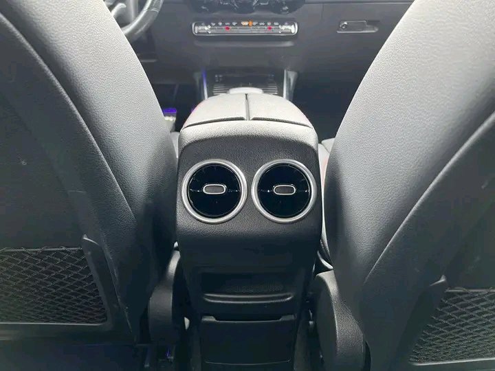 1748688471452.jpg Mercedes-Benz GLB 250 AMG