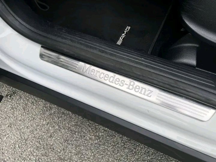 1748688473535.jpg Mercedes-Benz GLB 250 AMG