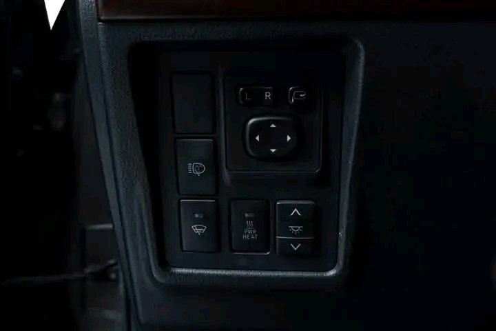 Toyota Land Cruiser 3.0 GX 5 Series