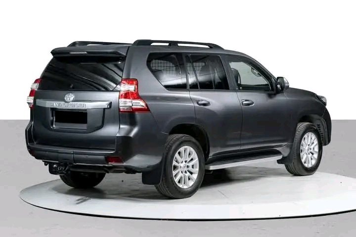 Toyota Land Cruiser 3.0 GX 5 Series