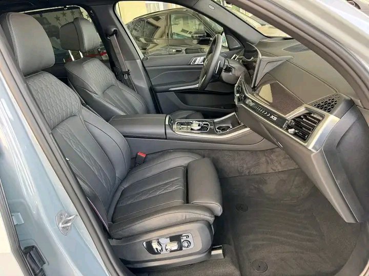 BMW X5 series X5M50d-M package