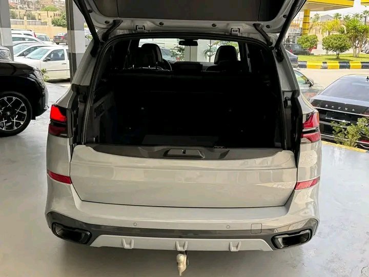 BMW X5 series X5M50d-M package