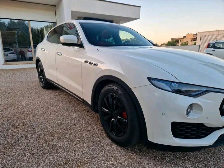 1749811193025.jpg Maserati Levante