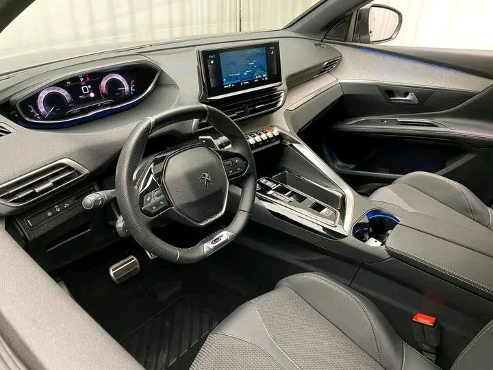 1751022238095.jpg Peugeot 5008 GT