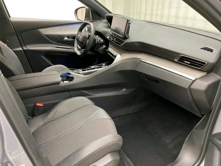 1751022239483.jpg Peugeot 5008 GT