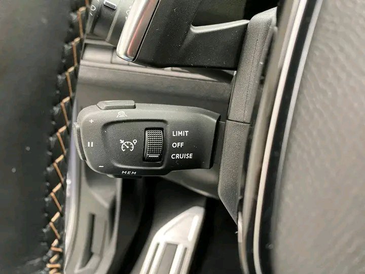 1751022263221.jpg Peugeot 5008 GT