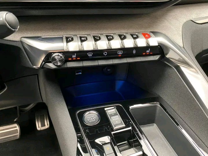 1751022358503.jpg Peugeot 5008 GT