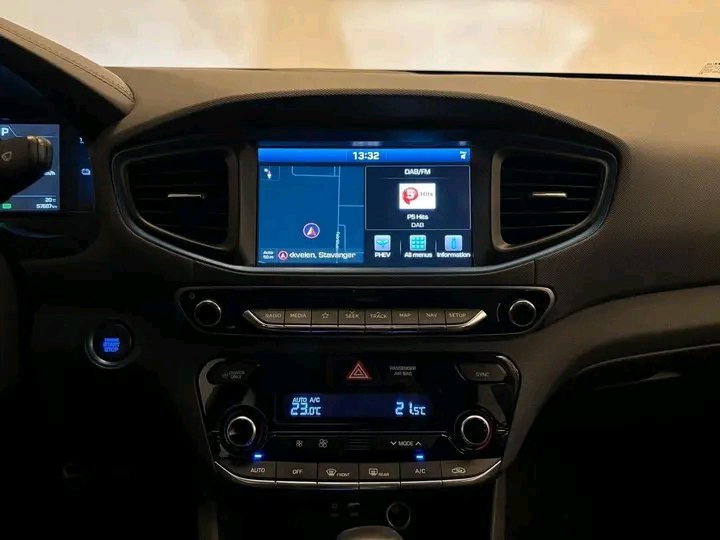 Hyundai IONIQ Hybrid Premium