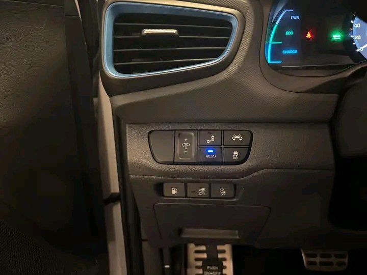 Hyundai IONIQ Hybrid Premium