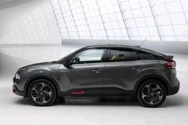 Citroën C4 PureTech Shine