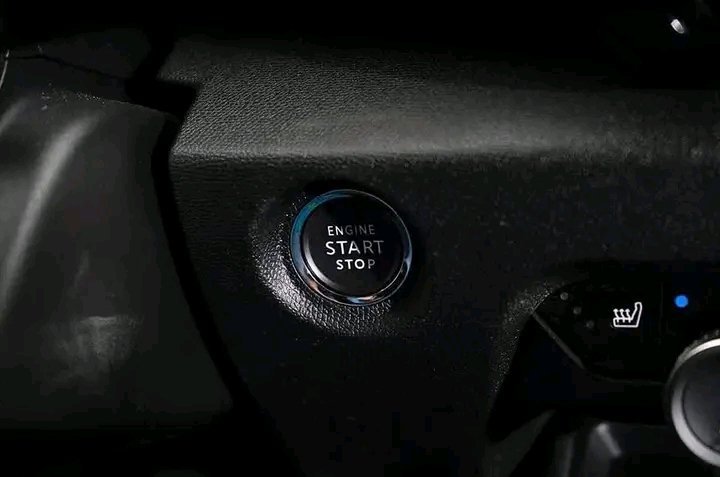 Citroën C4 PureTech Shine