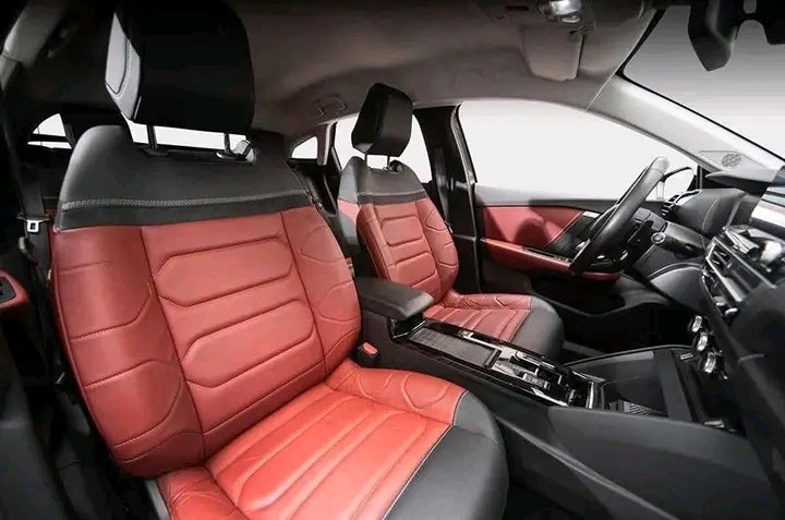 Citroën C4 PureTech Shine